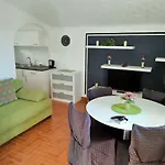 Maltasic Apartment Vir