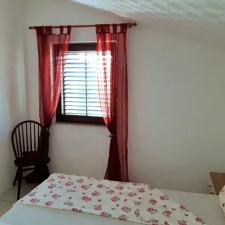 Maltasic Apartment Vir