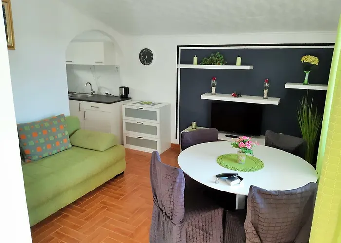 Maltasic Apartman Vir